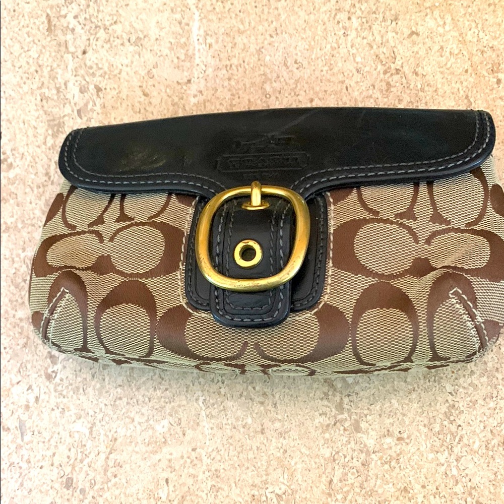 Coach Brown and Black Clutch Bag Zip top Buckle side Compartments very nice Cond